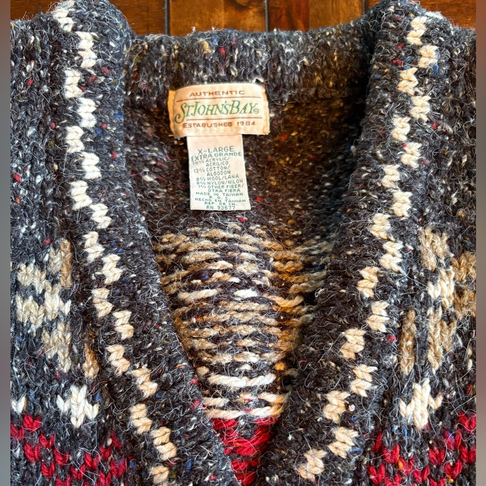 St. John's Bay Gray Wool Blend Chunky Knit - XL - Granola, Hippie, Natural - Picture 11 of 11